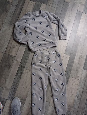 Pyjama deux pièces 9/10 ans 