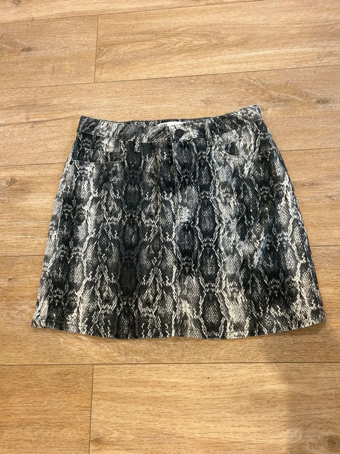 Jupe Zara motifs serpent noire et blanche