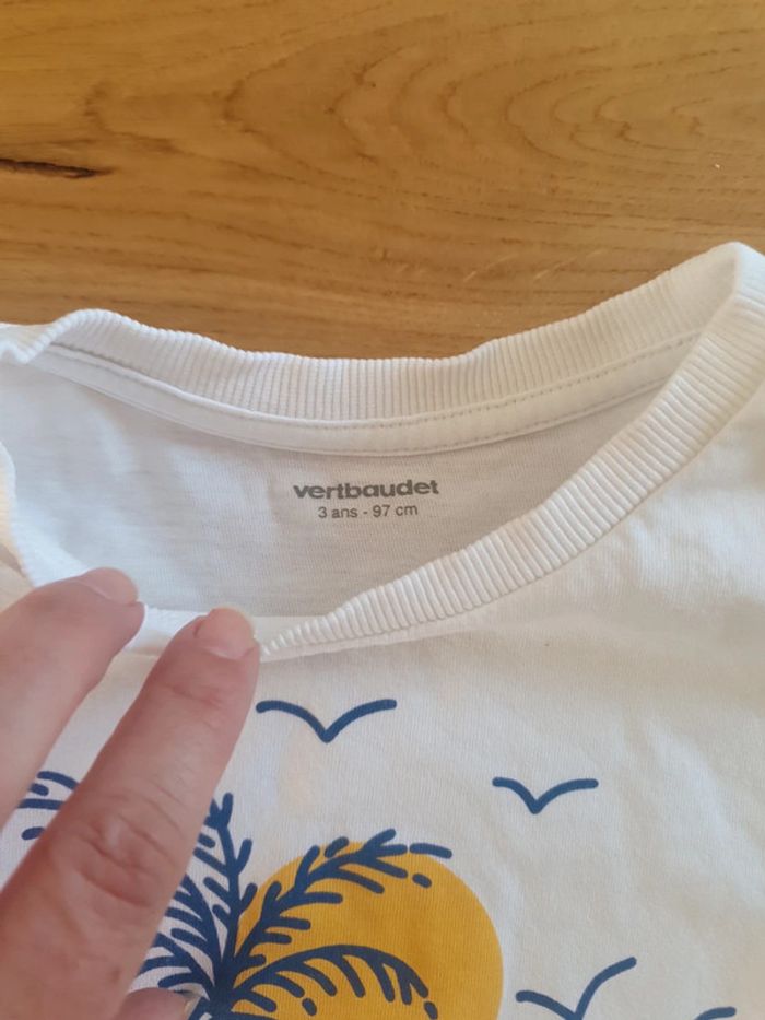 2 t.shirts - photo numéro 2