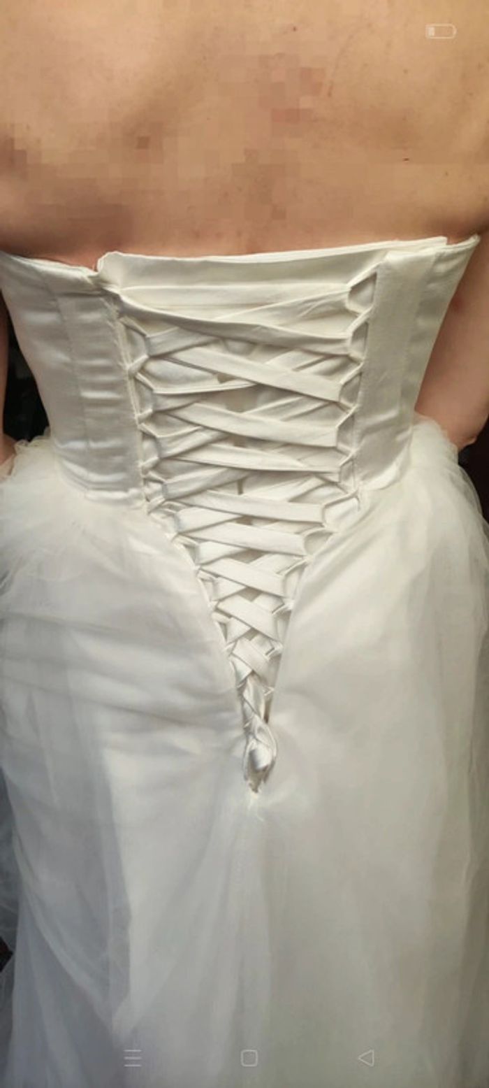 Robe de mariée bustier 36 "princesse" plumes et strass avec traîne et voile - photo numéro 8
