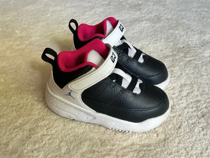 Baskets Jordan Nike fille 25 Tbe