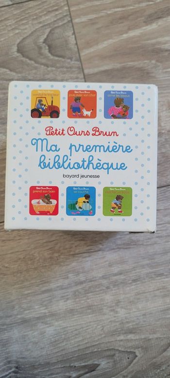 Coffret de 6 petits livres, petit ours brun