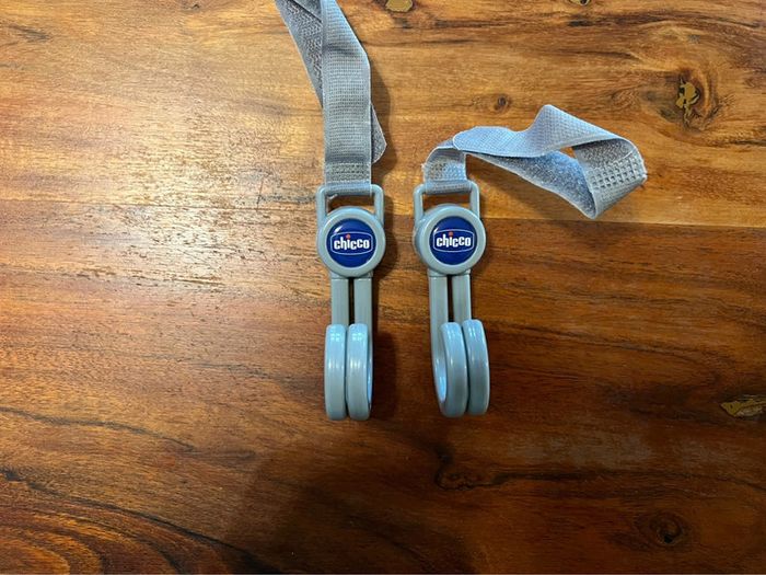 Crochets universels pour poussette Chicco - photo numéro 4