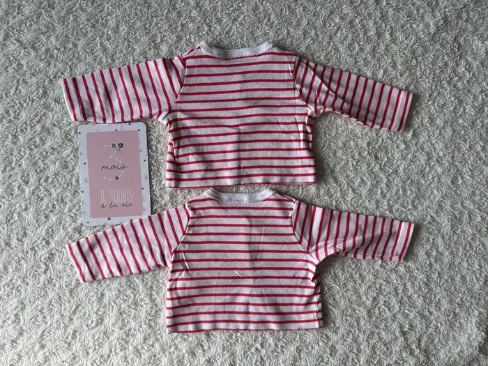 Lot deux gilets rayé blanc et rouge petit bateau taille 3 mois - photo numéro 3