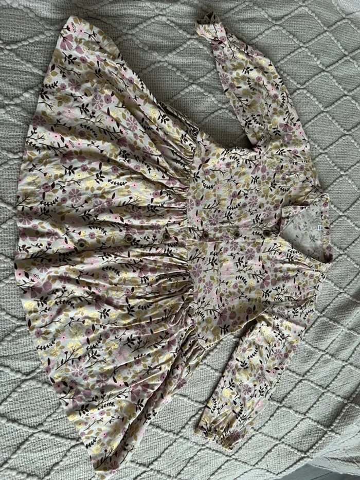 Magnifique robe floral 92 cm - photo numéro 4