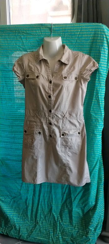 Robe beige T 38