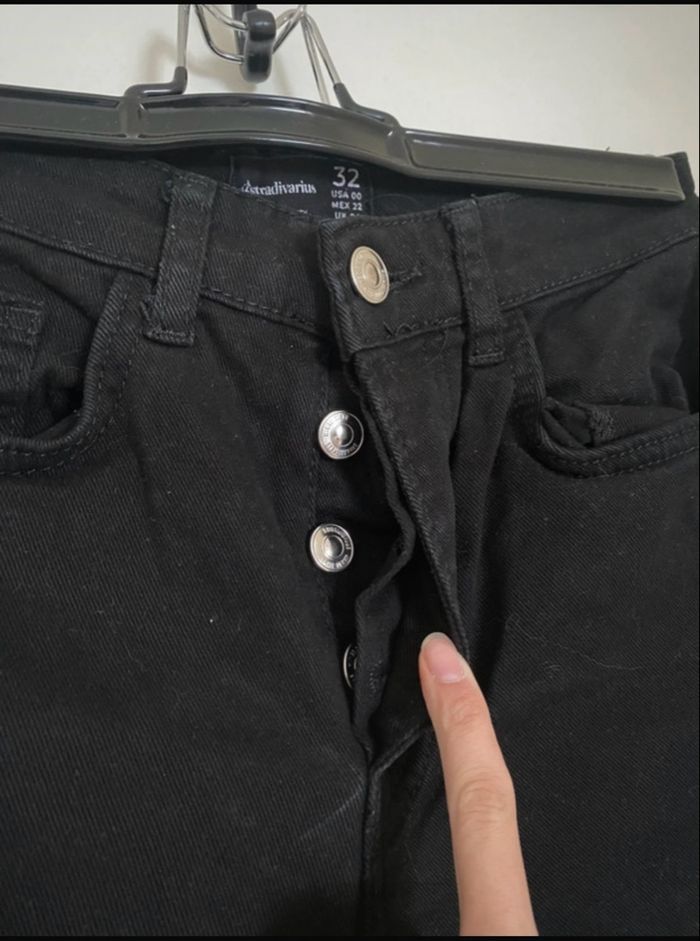 Jean flaire noir Stradivarius T32 - photo numéro 2