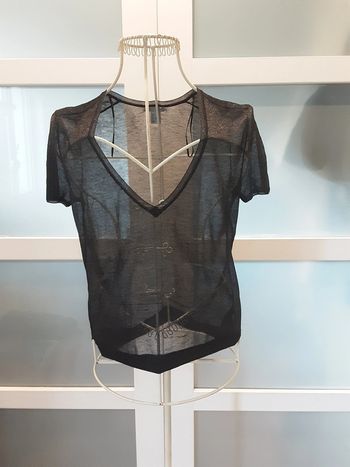 Tee shirt transparent en voile irisé