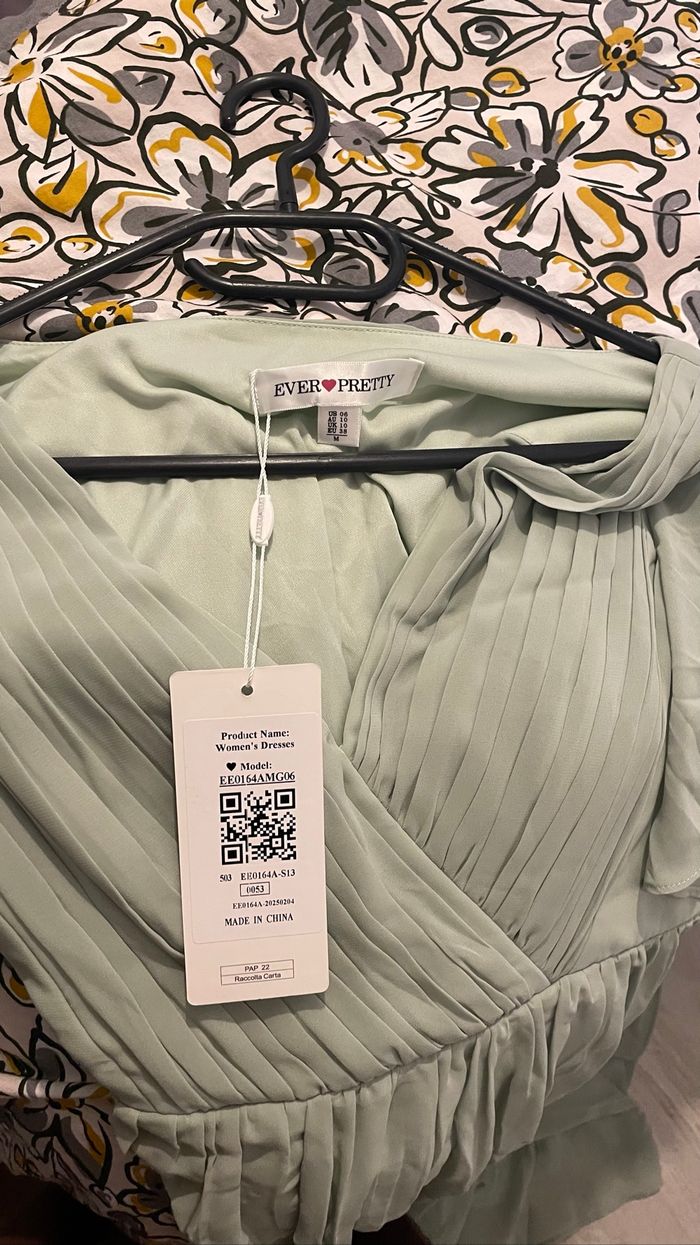 Robe de demoiselles d’honneur vert d’eau - photo numéro 3