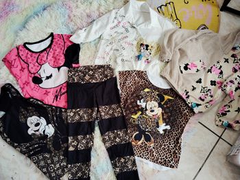 Lot 6 ans Minnie sport école mode fashion 