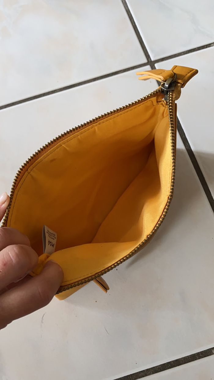 Pochette moutarde moa - photo numéro 2