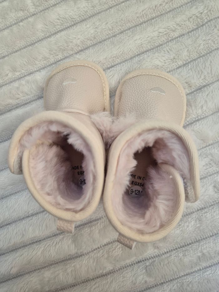 Boots bébé- Taille 9-12 mois - NEUF - photo numéro 3