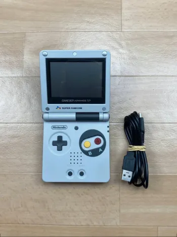 Nintendo Game Boy Advance SP - Super Famicom - Très bon état - Envoi Rapide - Garantie 6 Mois