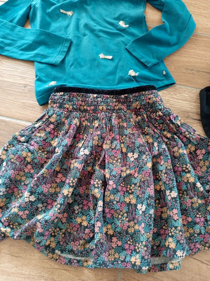 Ensemble jupe liberty noire et 2 tee shirt manches longues ( noir et bleu canard), 6 ans - photo numéro 8