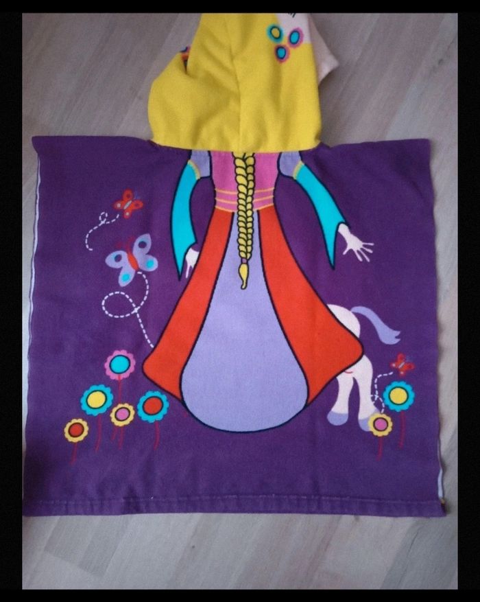 Cap de bain/poncho - photo numéro 3