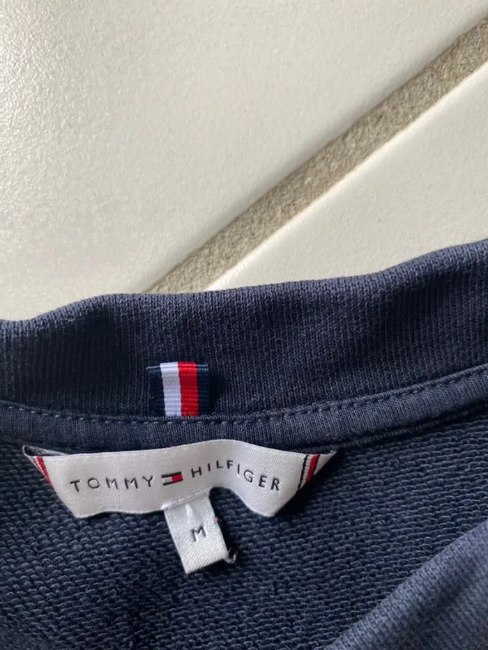 Pull femme Tommy Hilfiger Taille M Original & stylé - photo numéro 3