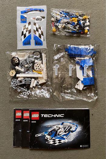 Lego Technic 42045 NEUF