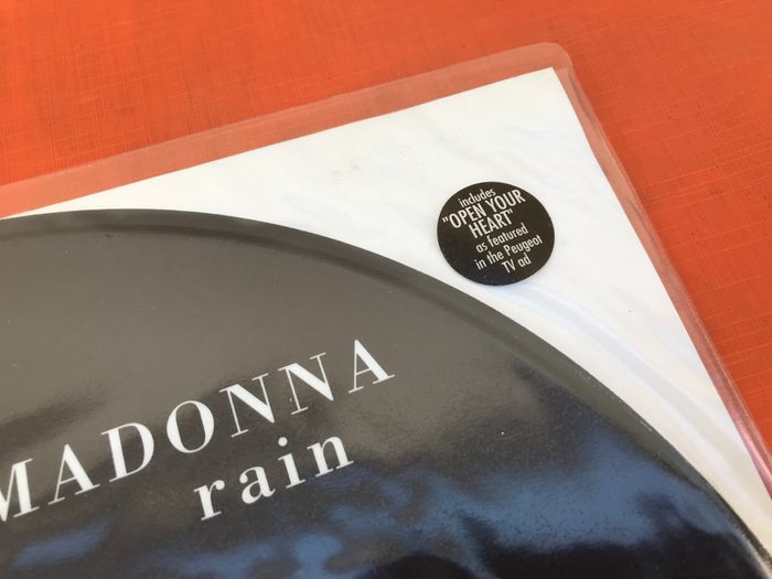 Vinyle 33 tours Madonna Rain (1993) Sire Records Company WO190TP - photo numéro 5