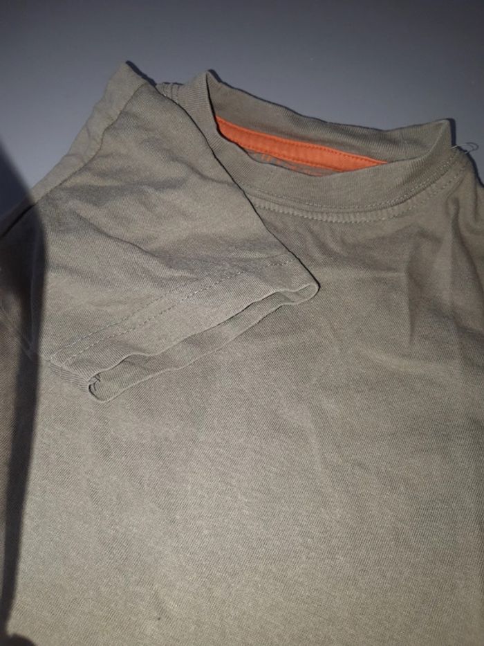 Tez shirt kaki uni 3 ans - photo numéro 3