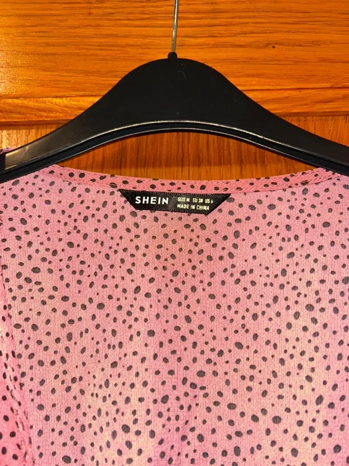 Blouse rose à motif - photo numéro 2