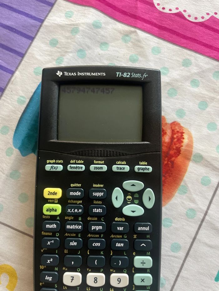 Calculatrice Texas Instruments TI-82 - photo numéro 2