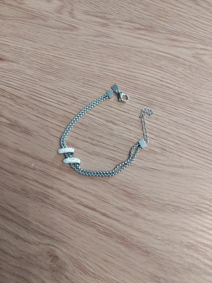 Bracelet argenté et diamant