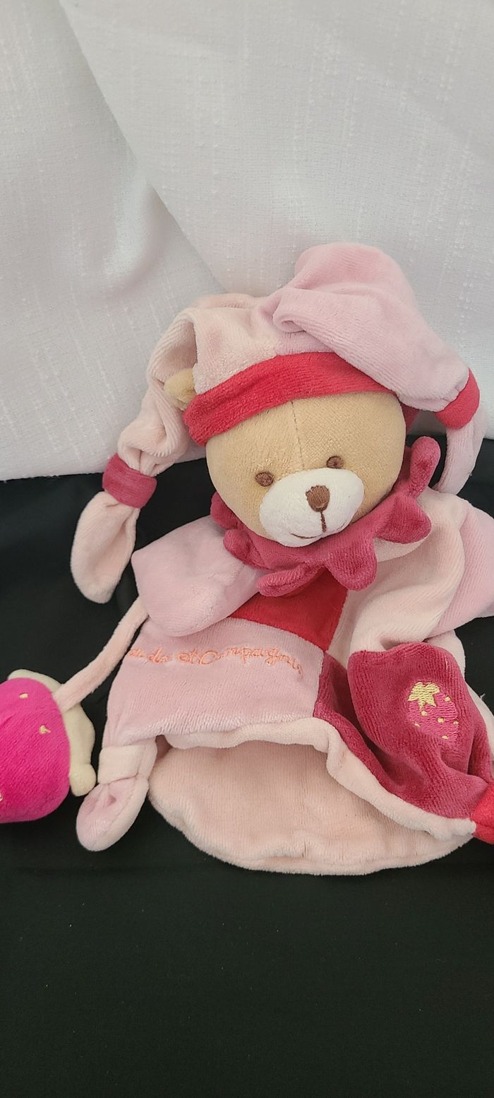 Marionnette Ours Rose Rouge Fraise DOUDOU ET COMPAGNIE - photo numéro 3