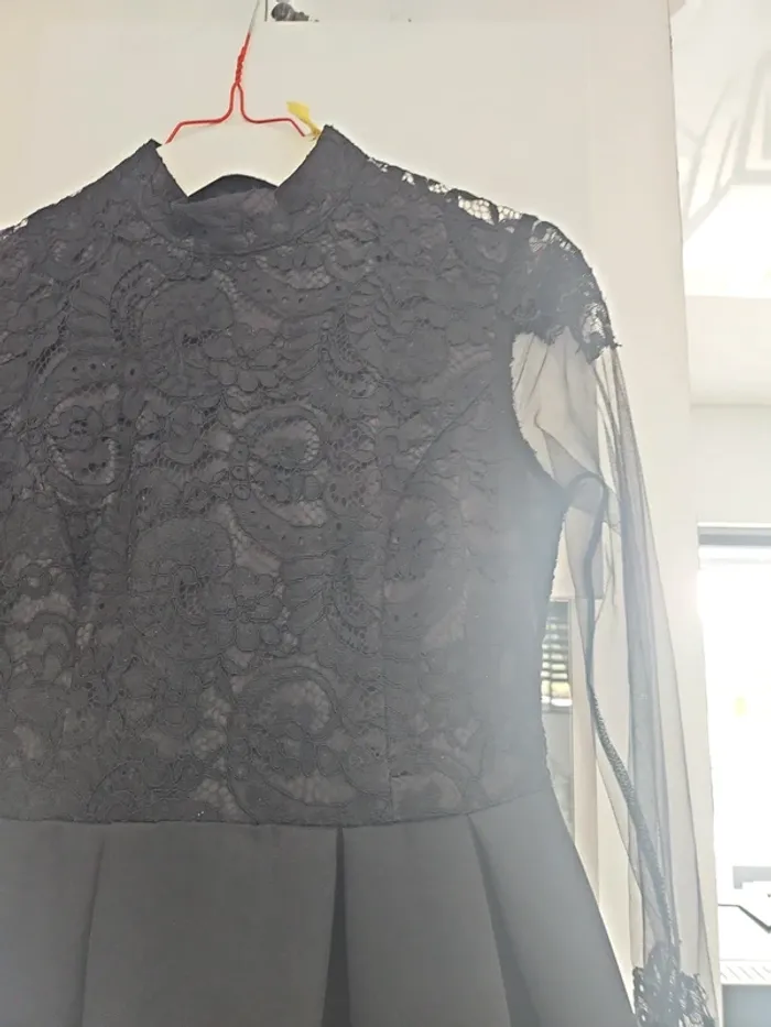 Robe noir - photo numéro 3