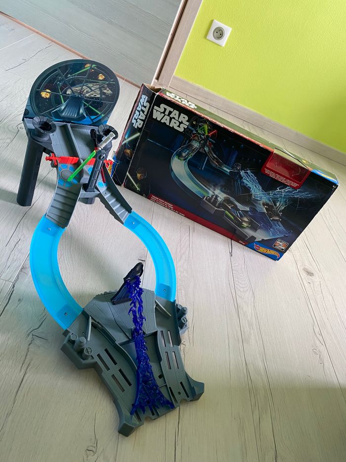 Circuit hot wheels star wars piste la salle du trône