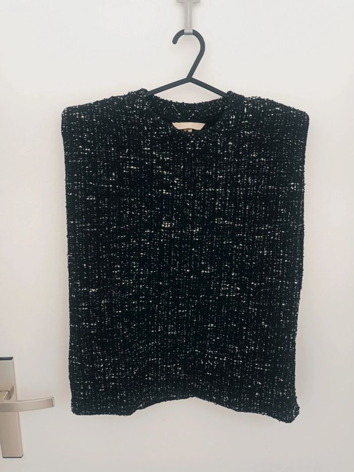 Haut épais noir chiné à épaulettes Taille S H&M Neuf avec étiquette - photo numéro 2