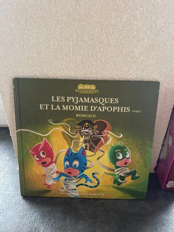 Livre les pyjamasques et la momie d apophos
