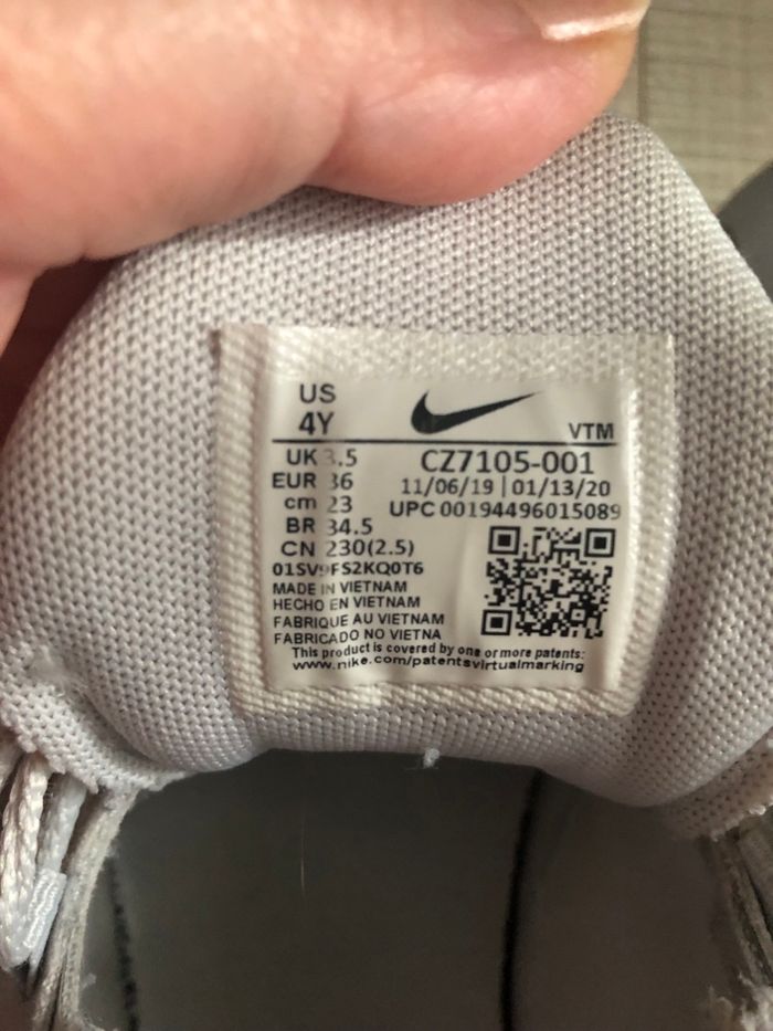 Baskets Nike Air 270 React - Pointure 36 - photo numéro 6