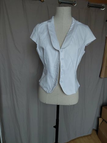 Très jolie veste femme T 42