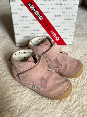 Chaussures bottillons Kickers Bonton fille 24