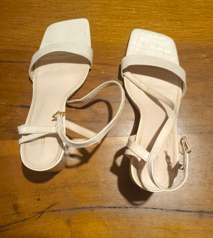 Chaussures  ouvertes à talons - photo numéro 5