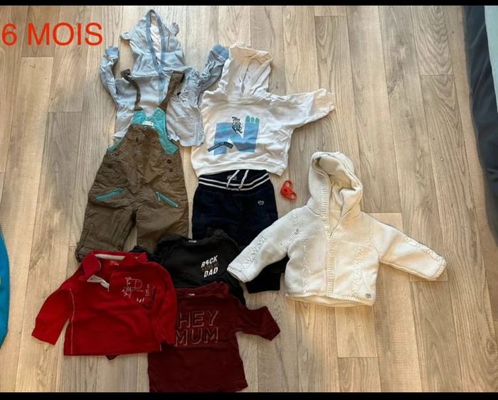 Lot 6 mois pantalon salopette tee shirt garçon