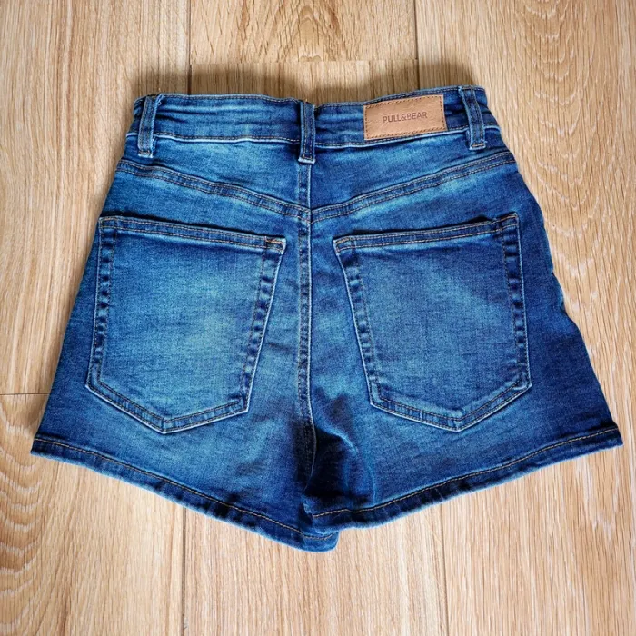 Short pull & bear taille 34 neuf sans étiquette - photo numéro 3