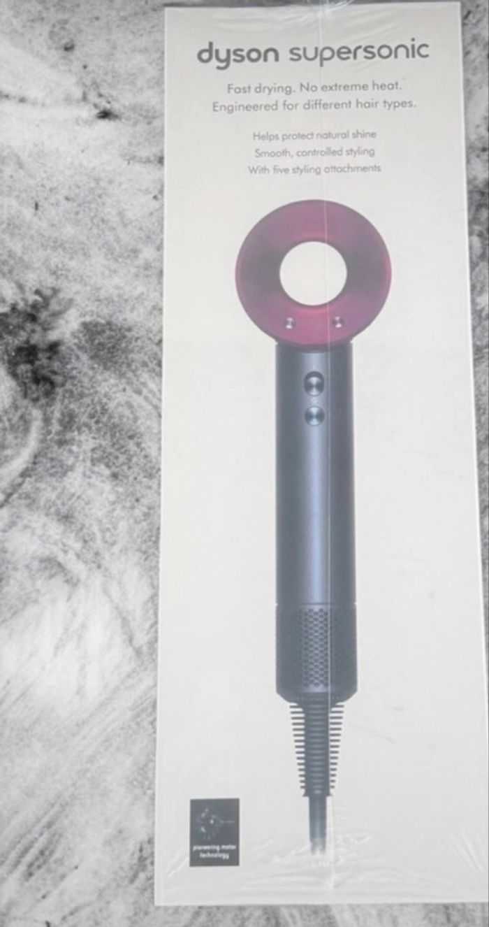Dyson supersonic neuf jamais utilisé - photo numéro 5
