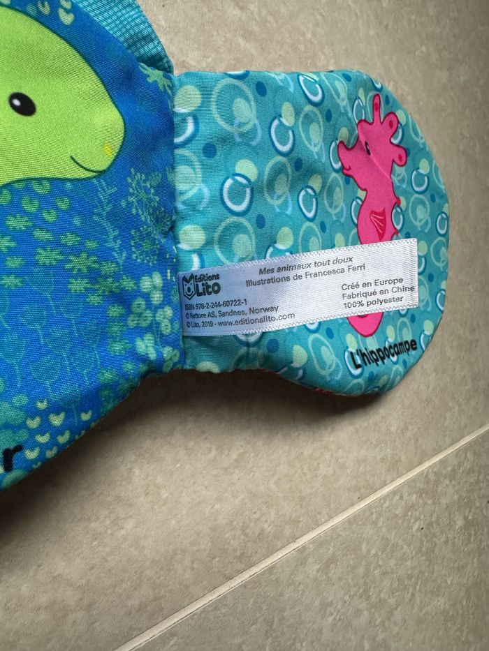 Livre tissu - photo numéro 4