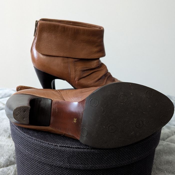 Bottines à talons cuir camel San Marina T39 - photo numéro 6