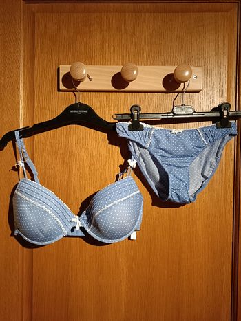 Ensemble de lingerie bleu