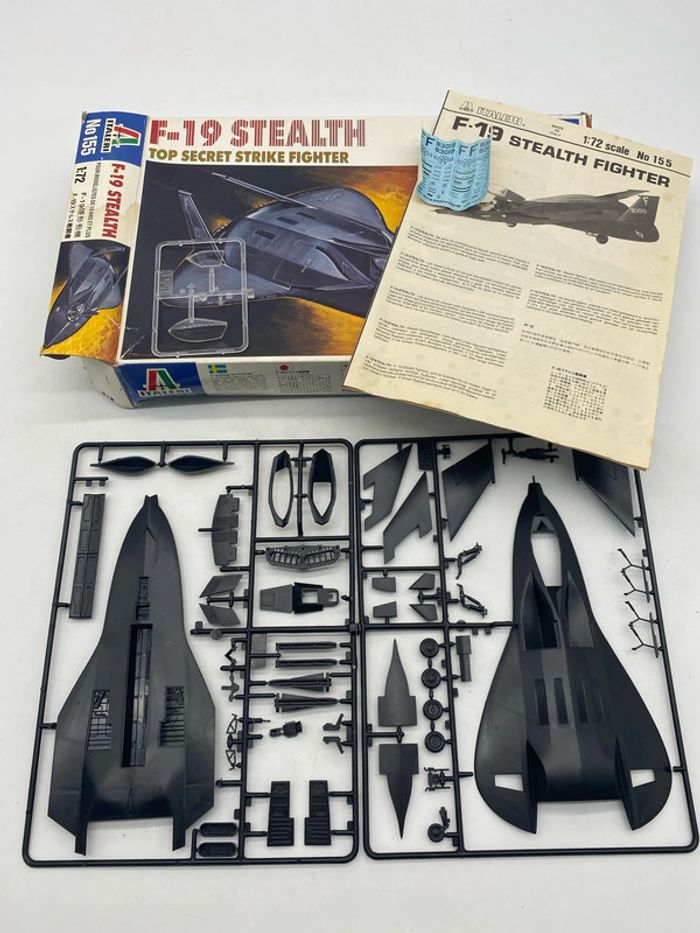 Maquette Italeri F-19 Stealth top secret strike Fighter - photo numéro 2