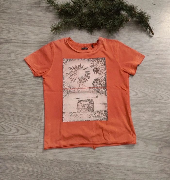 🙂 tee shirt IKKS garçon en 8 ans 🙂