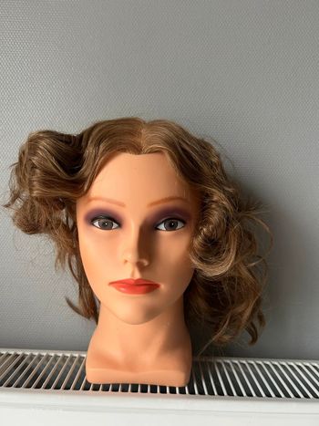 tete a coiffer femme