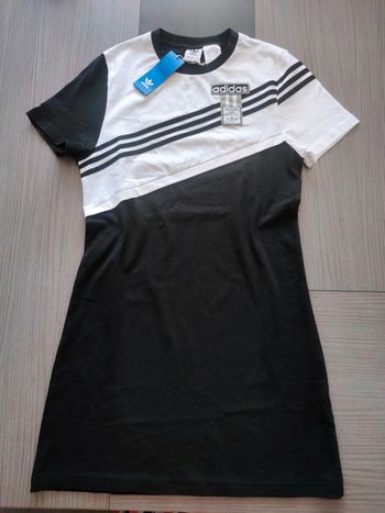 Robe Adidas