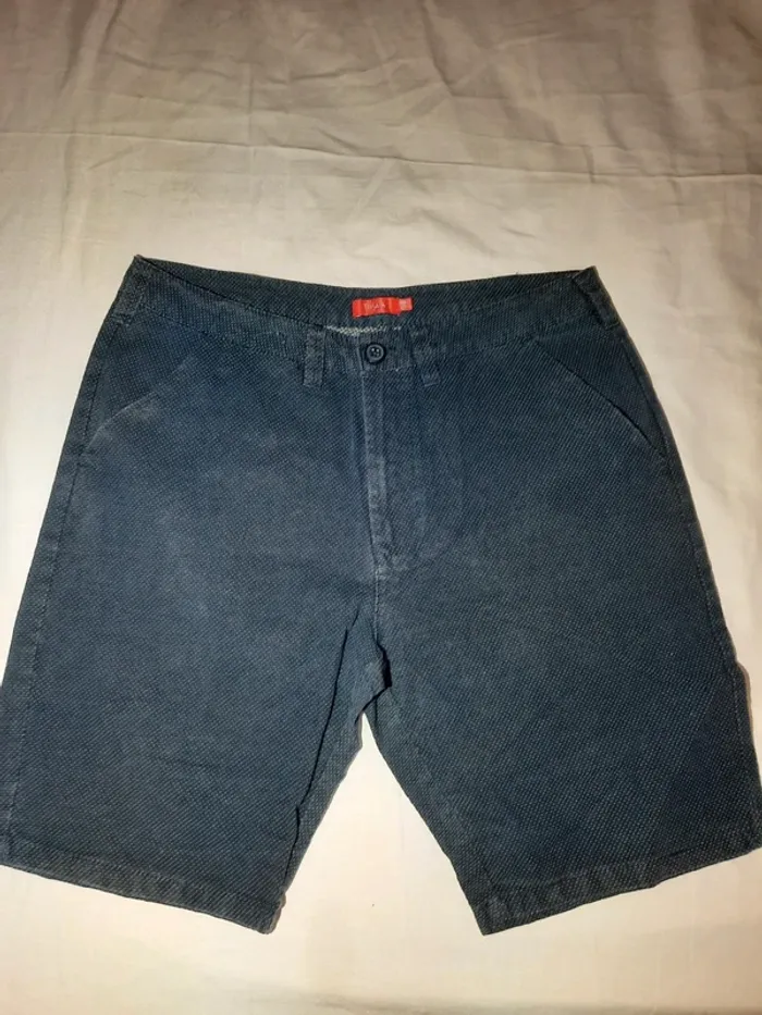 Short tissaia