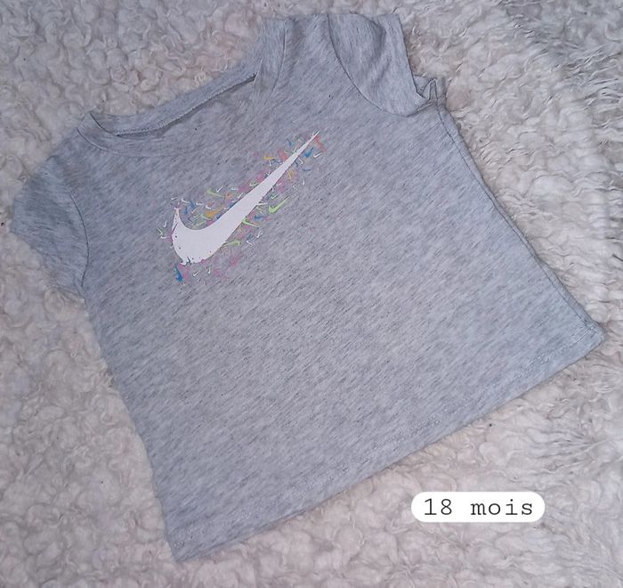 T shirt gris nike