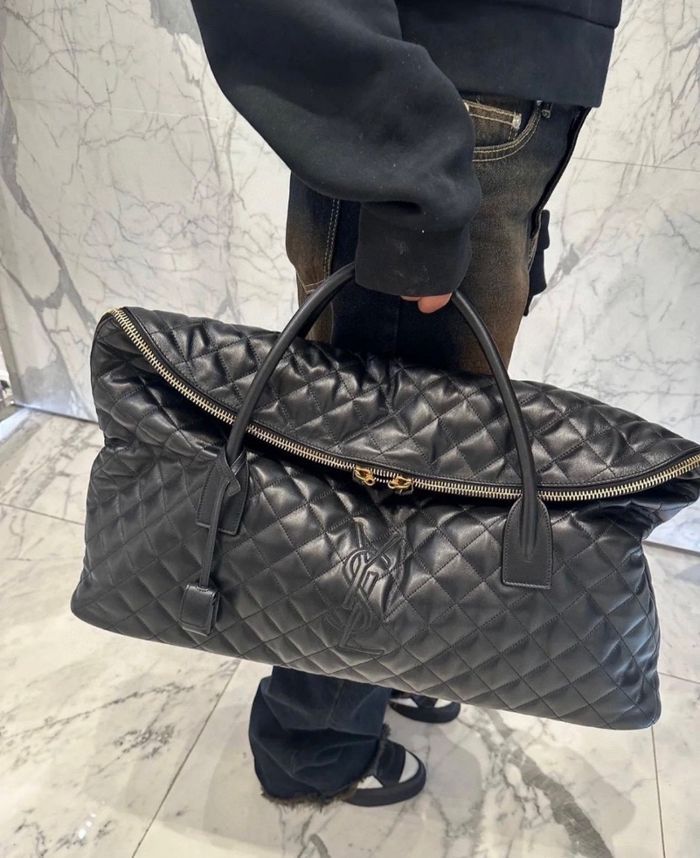 Yves Saint Laureṇt Giant YSL