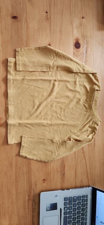 T-shirt à manches longues moutarde