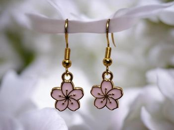Boucles d'oreilles fleur rose 